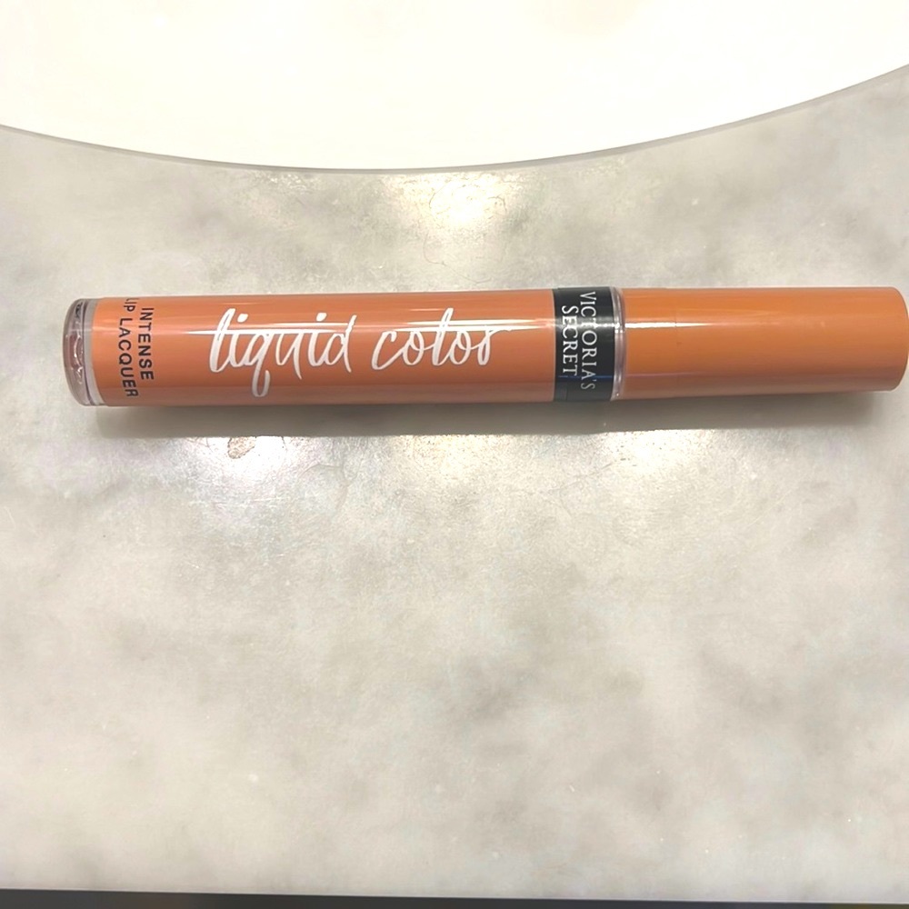 NWT Victoria's Secret in Sultry Lacquer